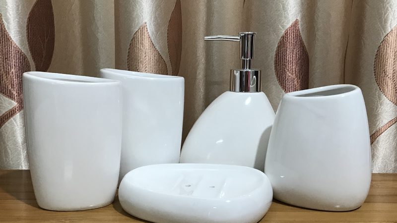 全铜花洒套装选购指南：材质与功能双重考量